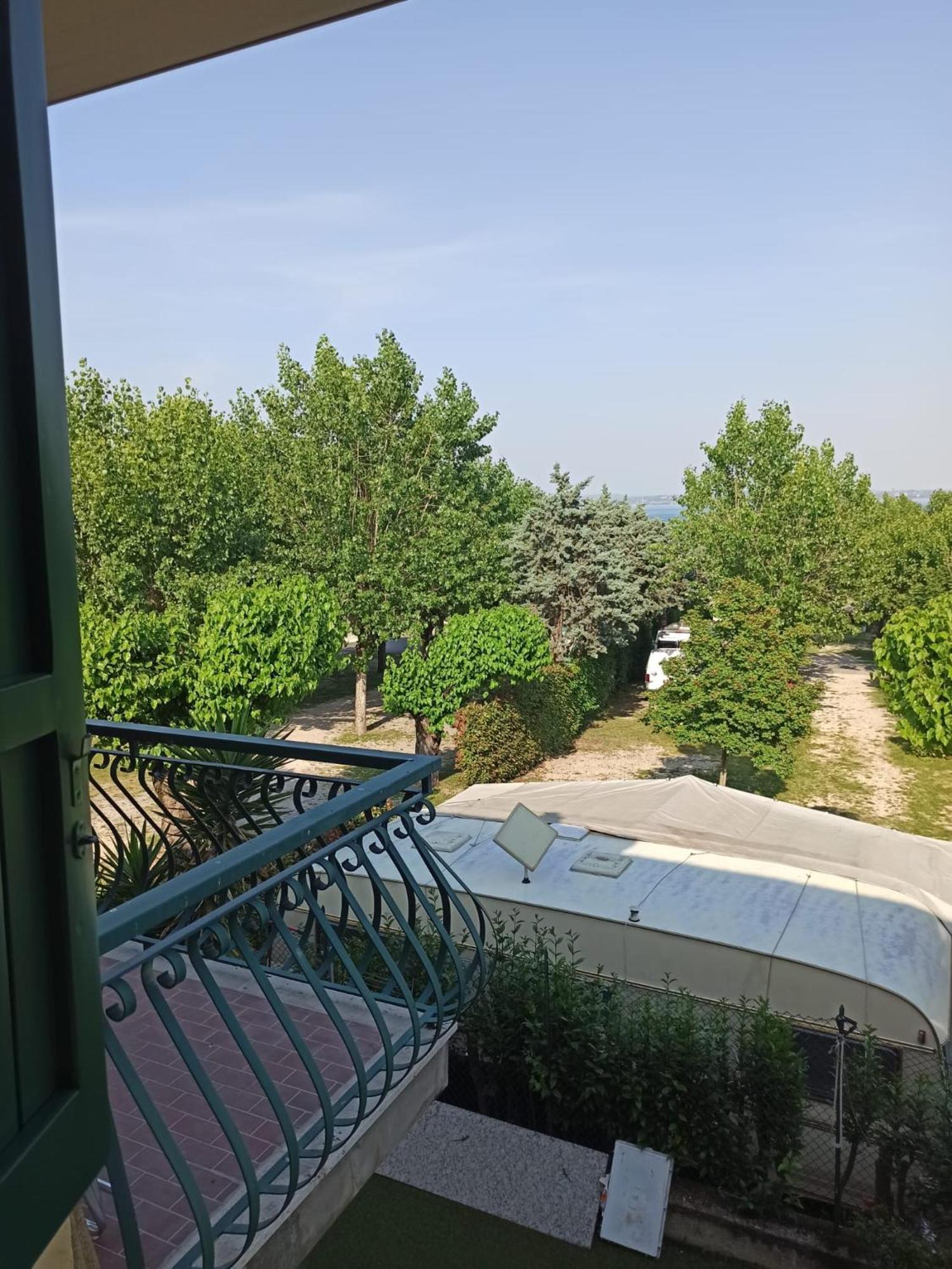 Appartamento Campiello Sirmione Exterior foto